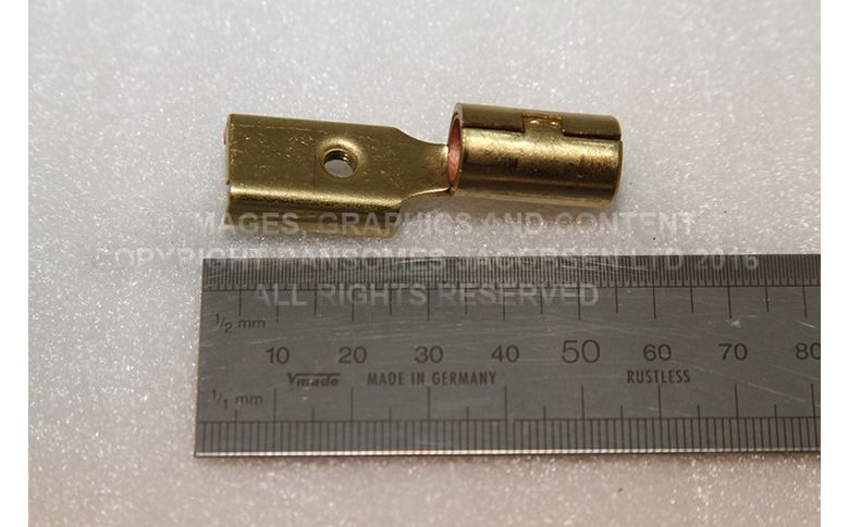 73051G05 FEMALE CONNECTOR